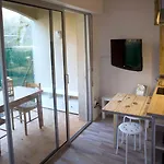 T1bis Avec Veranda Et Jardinet Lägenhet *