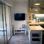 T1bis Avec Veranda Et Jardinet