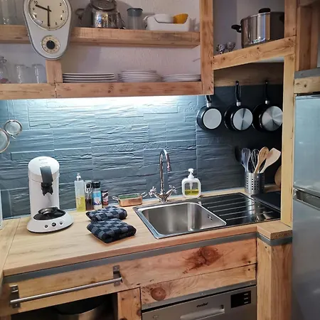 Apartman T1bis Avec Jardinet Au Calme